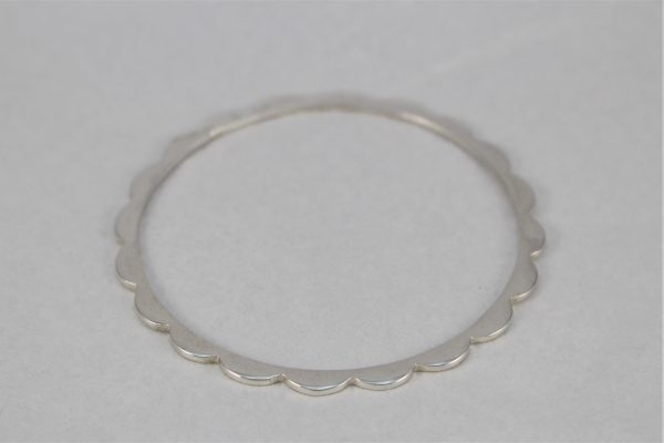 Scallop Bangle Online