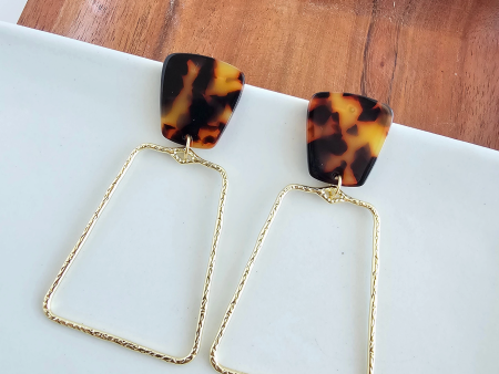 Ariana Tortoise Earrings Fashion